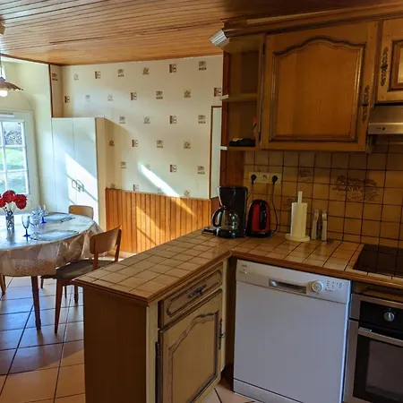 Avec Jardin Privatif Et Animaux Acceptés - Fr-1-653-155 Barret