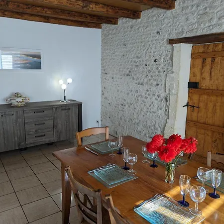 Prázdninový dům Avec Jardin Privatif Et Animaux Acceptes - Fr-1-653-155