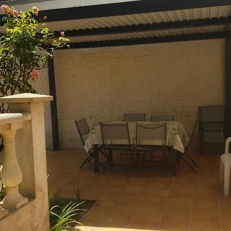 Avec Jardin Privatif Et Animaux Acceptés - Fr-1-653-155 Hébergement de vacances *